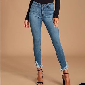 Teigan Med Wash High Rise Raw Hem Skinny Jeans